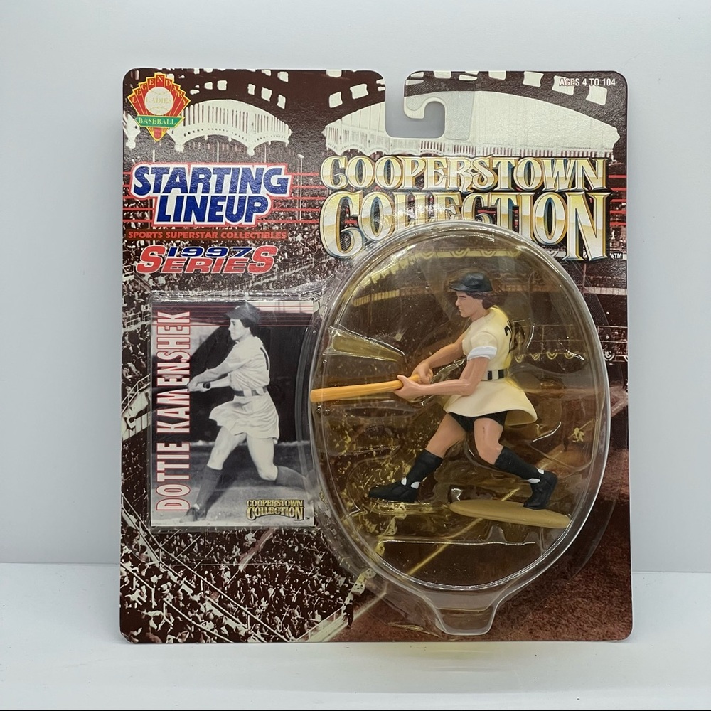 Dottie Kamenshek Cooperstown collection starting lineup figure 1997 Series